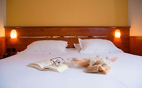 Brit Hotel Rennes St Gregoire - Le Villeneuve